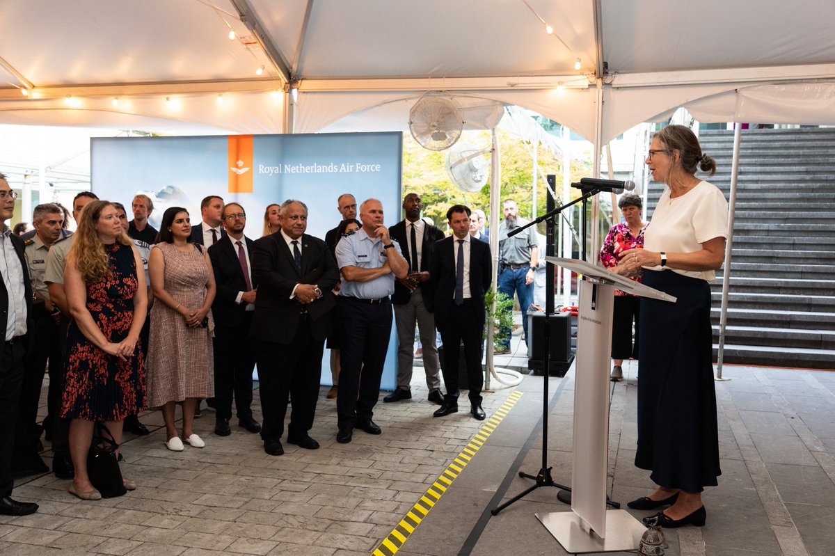 The Netherlands and the United States continue to work together to make the world safer and more secure. On 
#ArmedForcesDay, we celebrated and thanked the men and women who have answered the noble call of service.