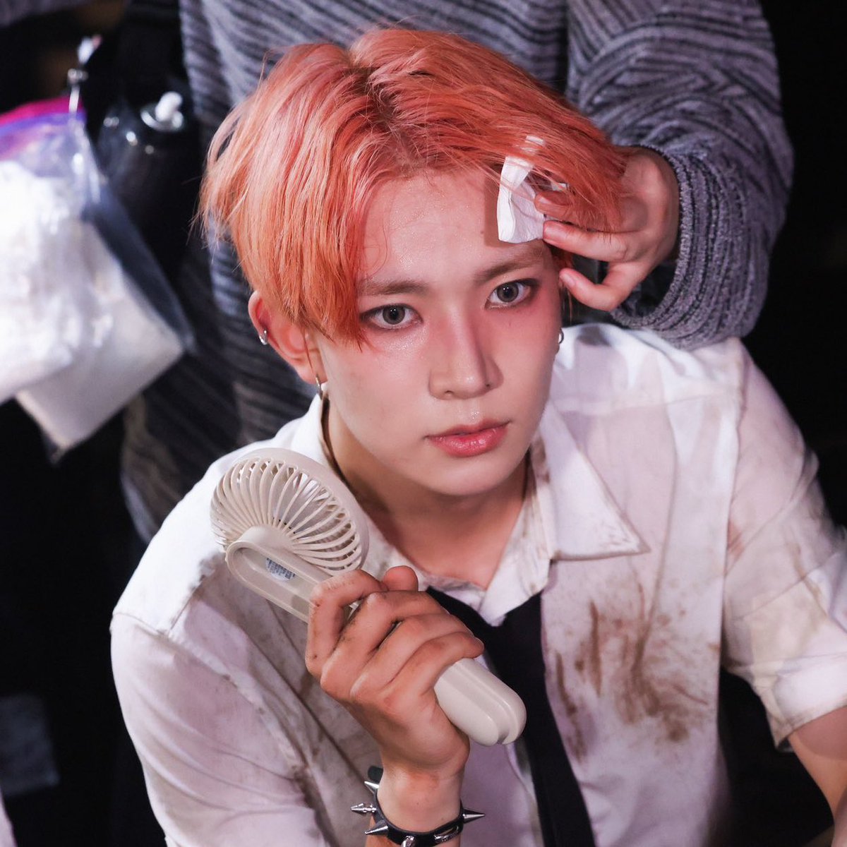 히공 tweet media