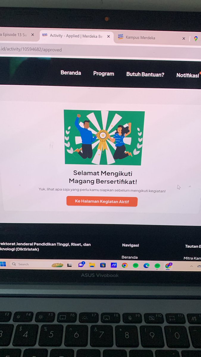 acil pasti bangga bgt sama gue😭 setelah bisa ngeliat dia secara langsung, skrng gua bisa lolos msib🫶🏻 hoki setahun kepake