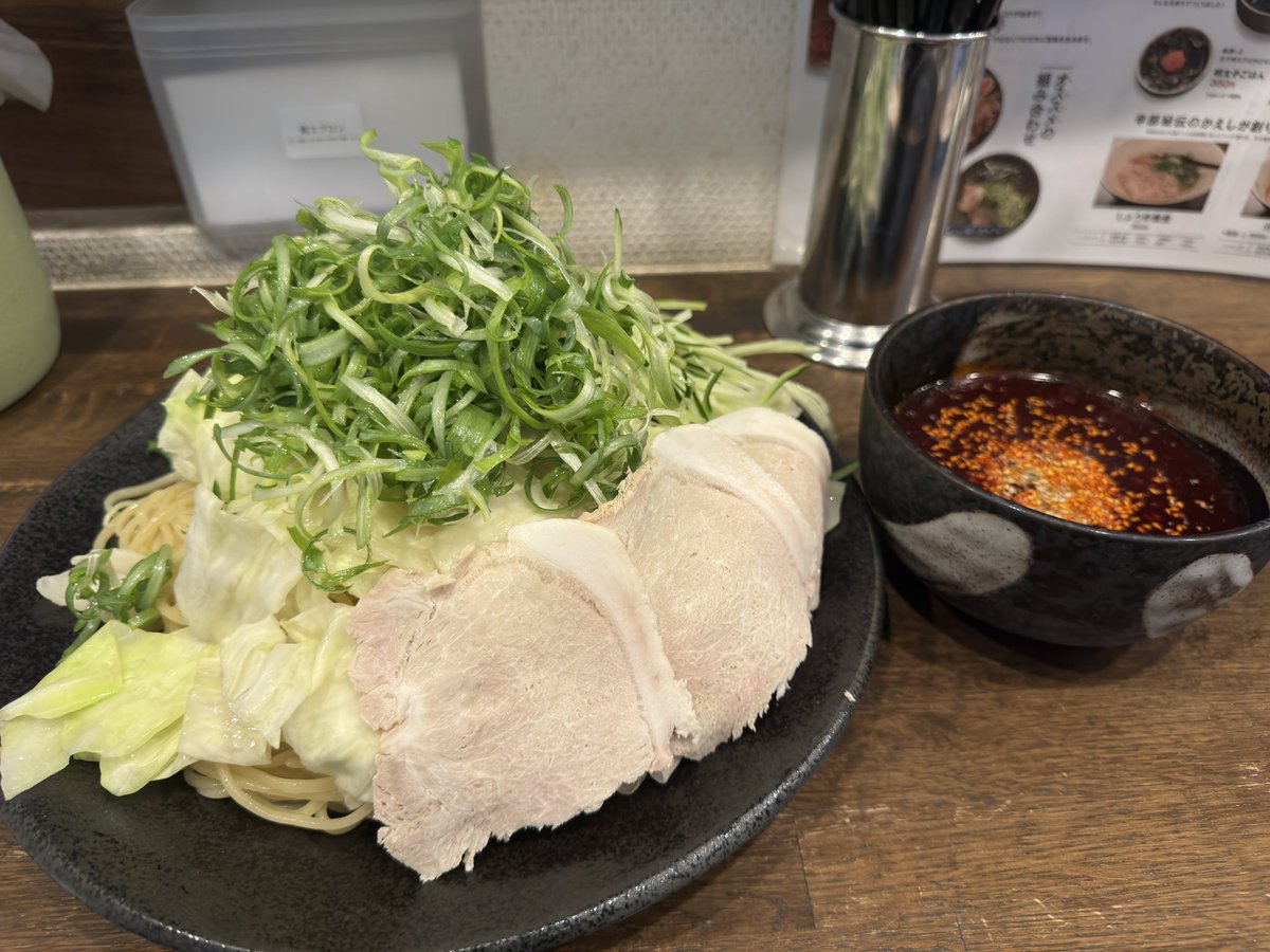 __A____Z's tweet photo. つけ麺本舗辛部 広島駅前店 https://t.co/iSO5MHZZ8C