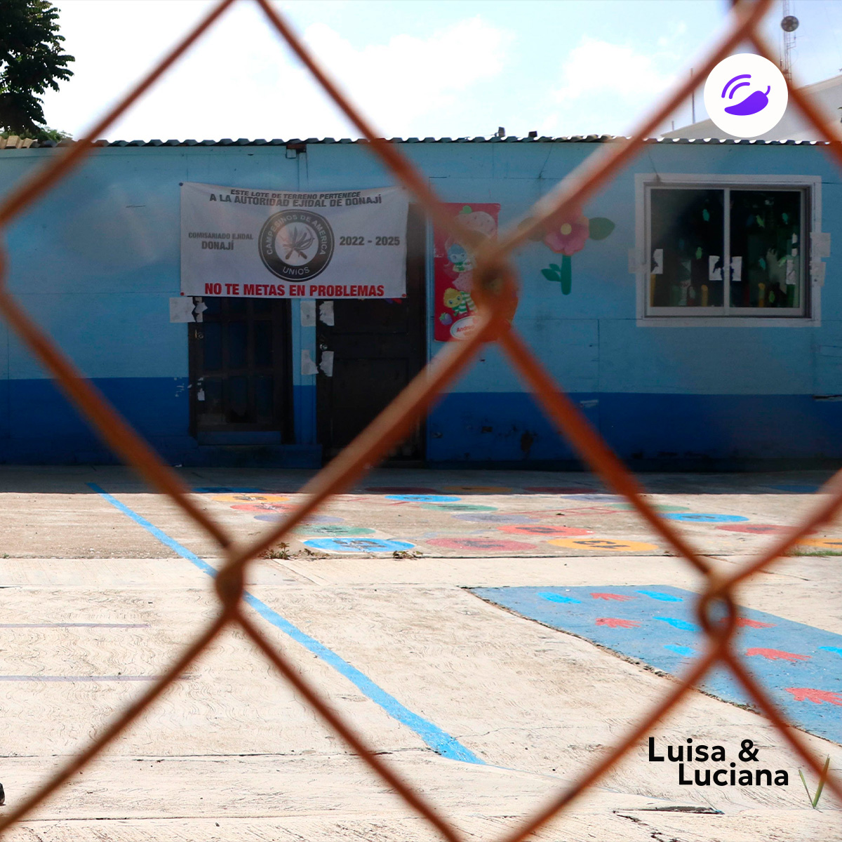 Chilango (@chilangocom) on Twitter photo Se estrenó el #podcast "Es un secreto" de <a href="/altavoz_sc/">Alta-Voz Social y Cultural</a>, un informe sobre explotación sexual de infancias en las escuelas. Mariana Gil Bartomeu nos cuenta más sobre esto. #ChilangoNoticiasLyL 🌶️
En vivo: youtube.com/watch?v=7-Yo57…👈🏼
📻105.3 FM o chilango.fm Se estrenó el #podcast "Es un secreto" de <a href="/altavoz_sc/">Alta-Voz Social y Cultural</a>, un informe sobre explotación sexual de infancias en las escuelas. Mariana Gil Bartomeu nos cuenta más sobre esto. #ChilangoNoticiasLyL 🌶️
En vivo: youtube.com/watch?v=7-Yo57…👈🏼
📻105.3 FM o chilango.fm