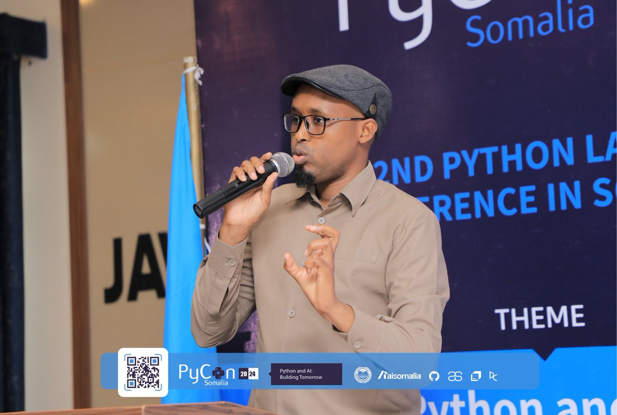 PyConSomalia's tweet image. Dr. Fuad Mire, a Professor and AI Expert in NLP, just captivated the audience at PyCon Somalia 2024 with his session on 'Python in Action: Building and Analyzing Social Media Data – A Somali Perspective.
#PyConSomalia2024 #PythonInAction