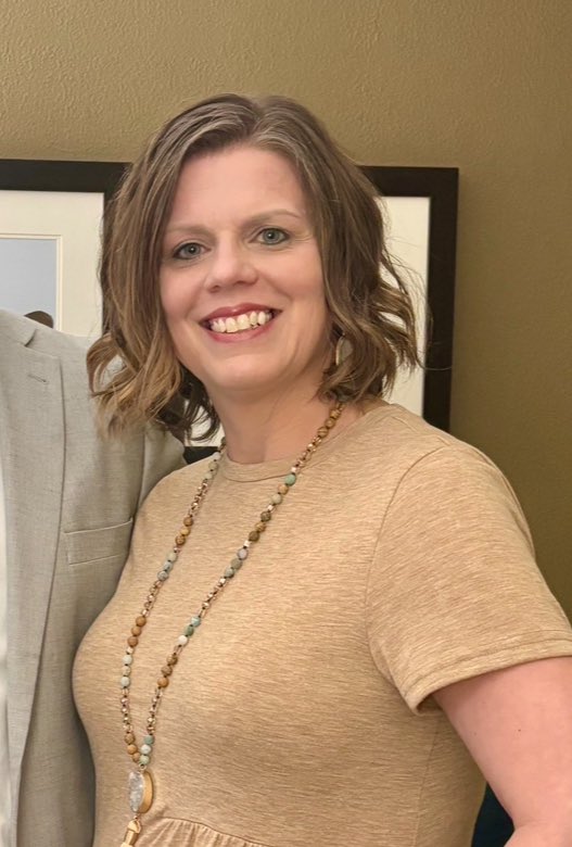danismith1979's tweet image. Happy Thursday !

Want to see smiles light up the classroom? 🥰

Your help in providing supplies from our @amazon #clearthelist registry would brighten our days.🔆

amazon.com/wedding/share/…

#ClearTheLists2024 #TeacherTwitter