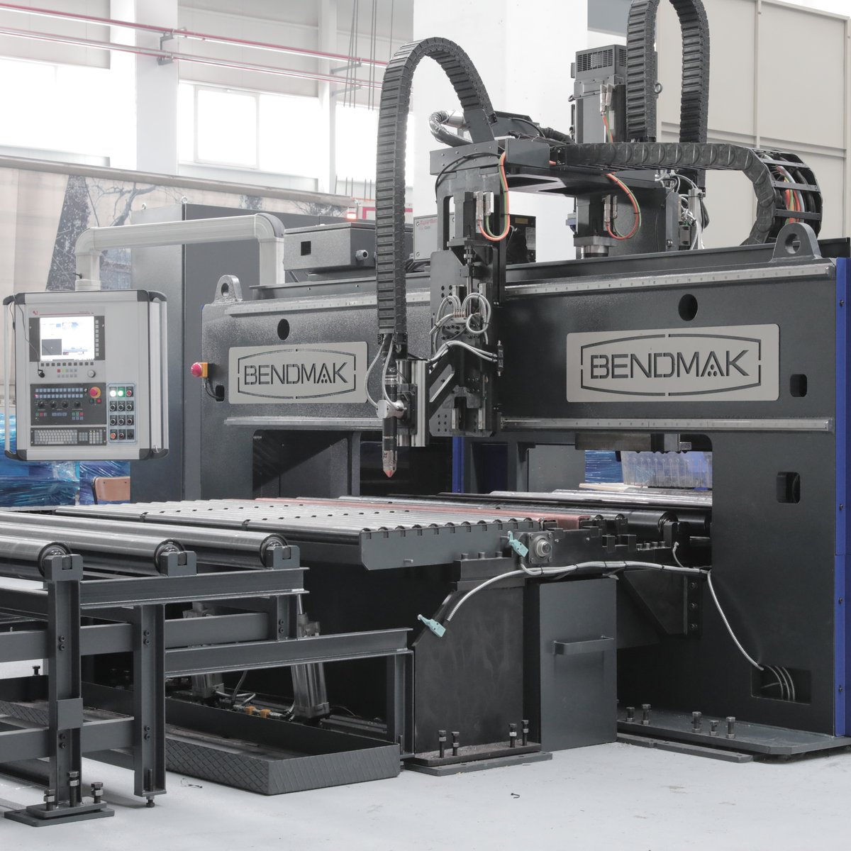 bendmak's tweet image. Are you ready to take your plate processing to the next level? Look no further than Bendmak's top-of-the-line machinery! Visit bit.ly/4dr2pgj to see our range of products and start plate processing like nobody's business! #Bendmak #PlateProcessing #Machinery #Innovation