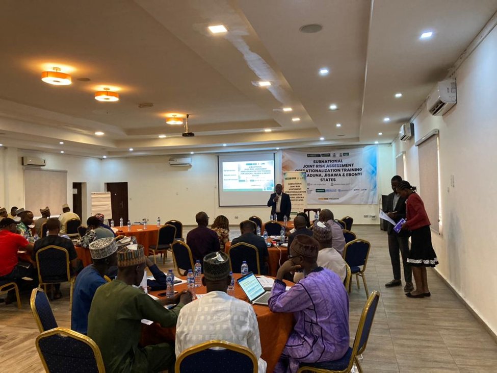 It is crucial to use a #OneHealth approach to assess risks at the human-animal-environment interface in 🇳🇬. 

This week's Joint Risk Assessment training, supported by <a href="/UKHSA/">UK Health Security Agency</a> #IHR_Strengthening project &amp; led by <a href="/NCDCgov/">NCDC</a>, will help states manage zoonotic infections &amp; other hazards.