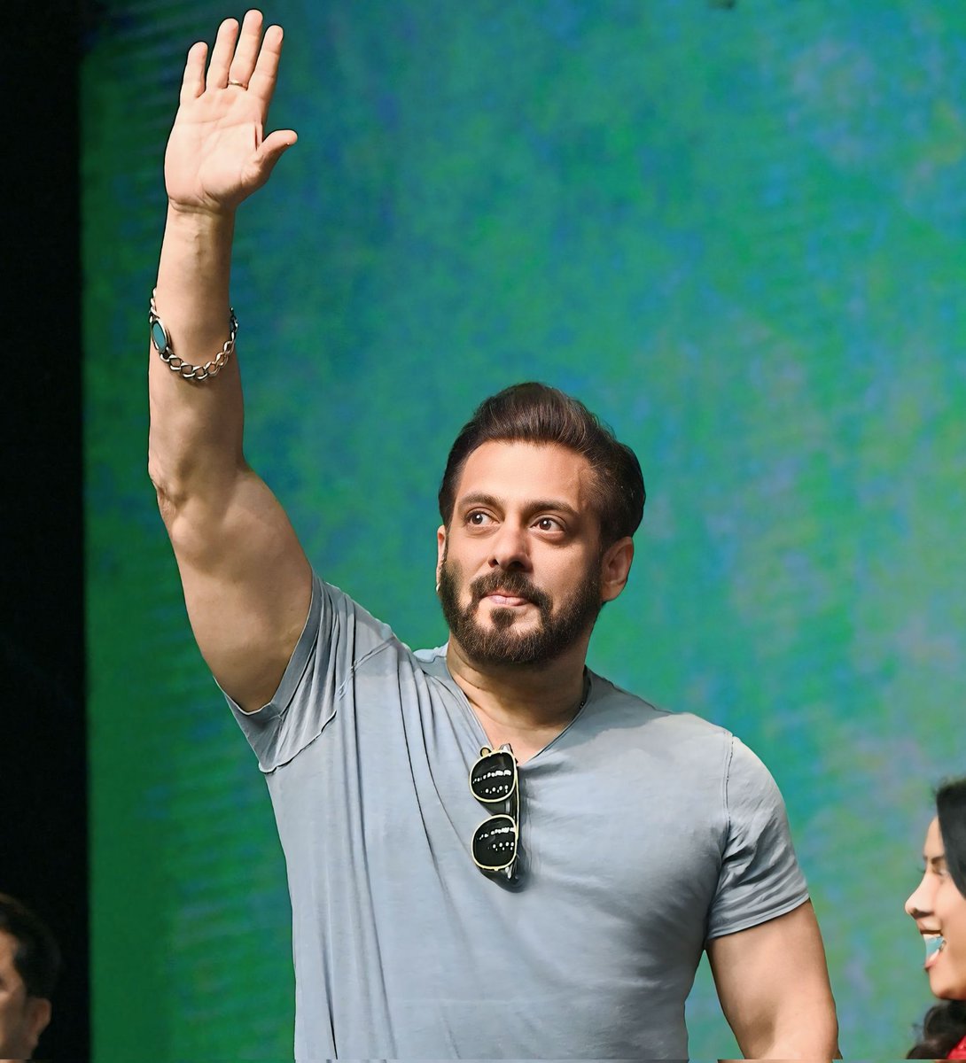 Freak4Salman's tweet photo. The man, the myth, the legend. #SalmanKhan https://t.co/8BWg6U40mw