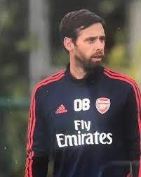 ClintonGroves1's tweet photo. Great Coaching CPD evening with Arsenal's Academy Coach Dan Buck. Some great takeaways and very informative Q&amp;A session. Thanks to @sfca1965 for organising the event and well done to all the girls from Dorking Wanderers FC https://t.co/EFpLs4GofY