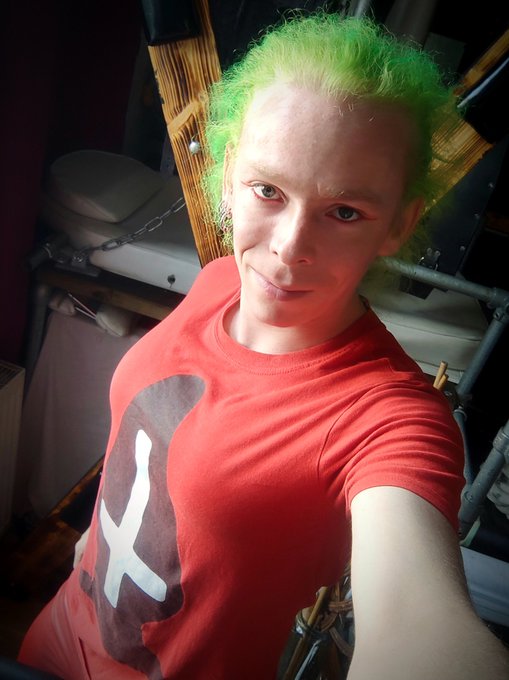 Okay so my chinese phone selfies look better than my newer phone, completely forgot how good it used/<a href="/tag/clip"class="tags"><span>#clip</span></a>