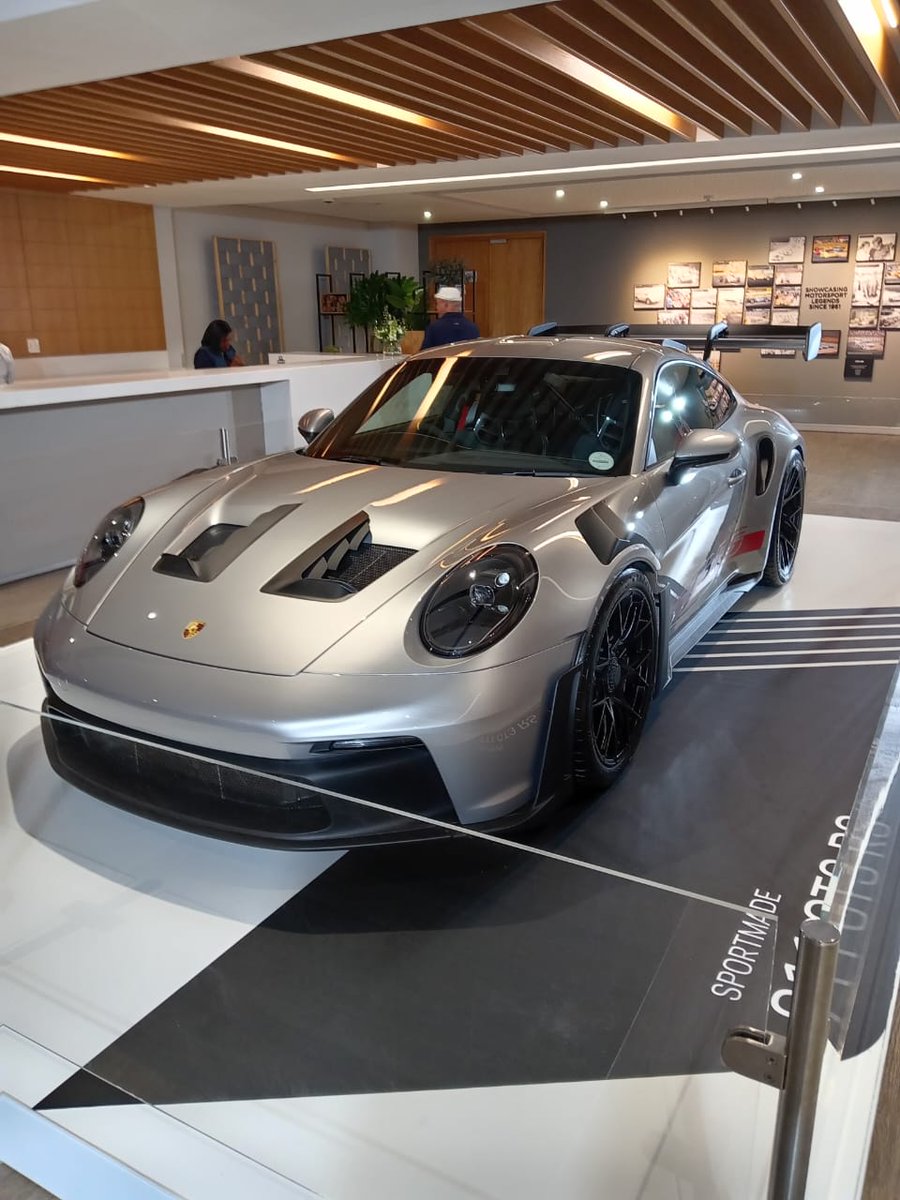 News24 Motoring tweet media