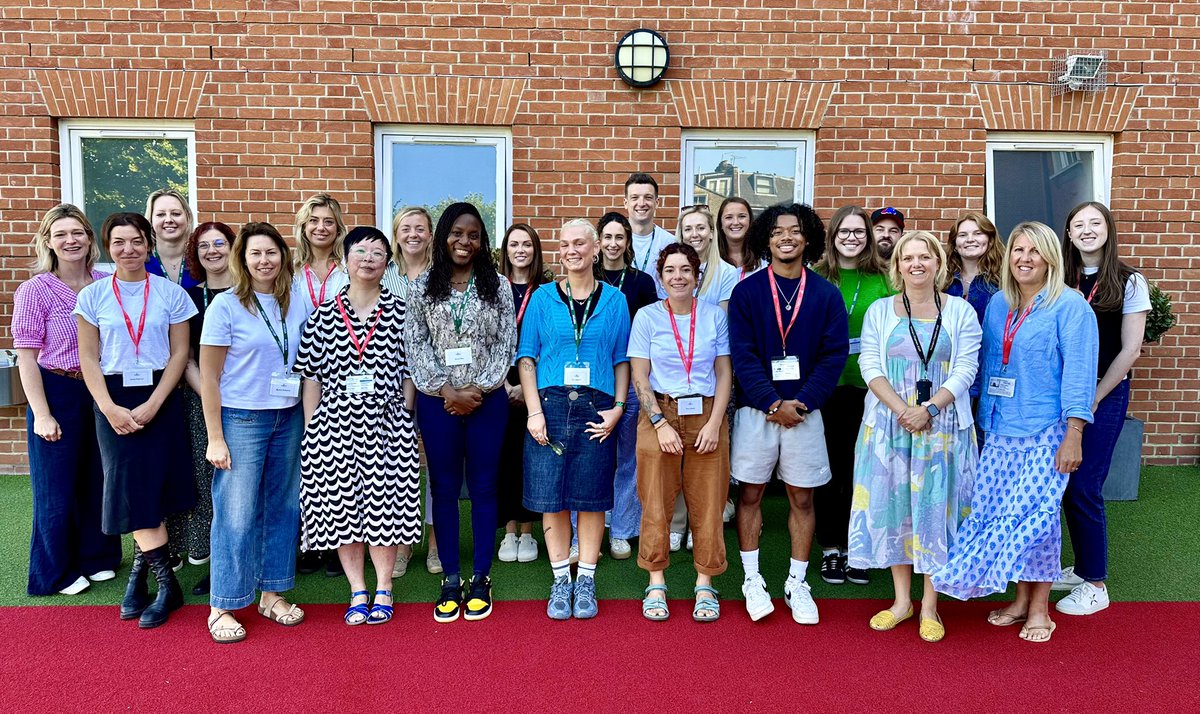 We are so happy to welcome these wonderful new staff members to our school today! 😊🦄