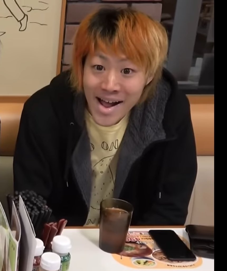 __O812__1O432's tweet image. このヨロコビ
なんか見た事あるって思ったら
めちゃくちゃこのてつや。