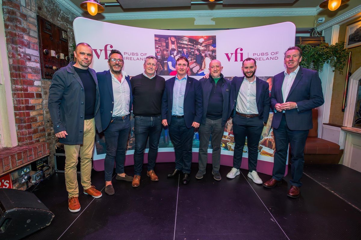 DwyersOfCork's tweet photo. We were delighted to host this years @vfipubs Cork City Branch End of Summer BBQ.
Huge thanks to all who attended on Monday night along with all those who supported - publicans, hoteliers, suppliers,and our wonderful staff who make it all possible.
#vfipubs #purecork #corkpubs https://t.co/CLf1faeMRq