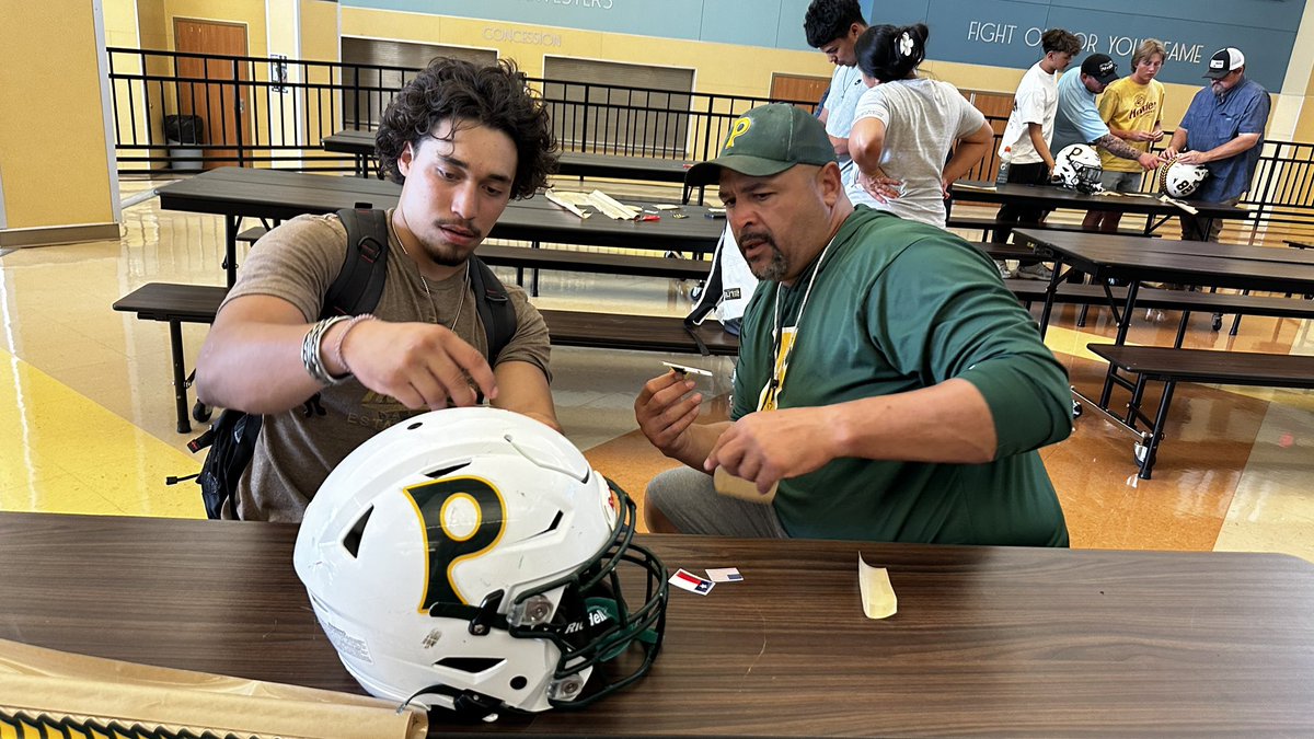 Floyd White tweet media