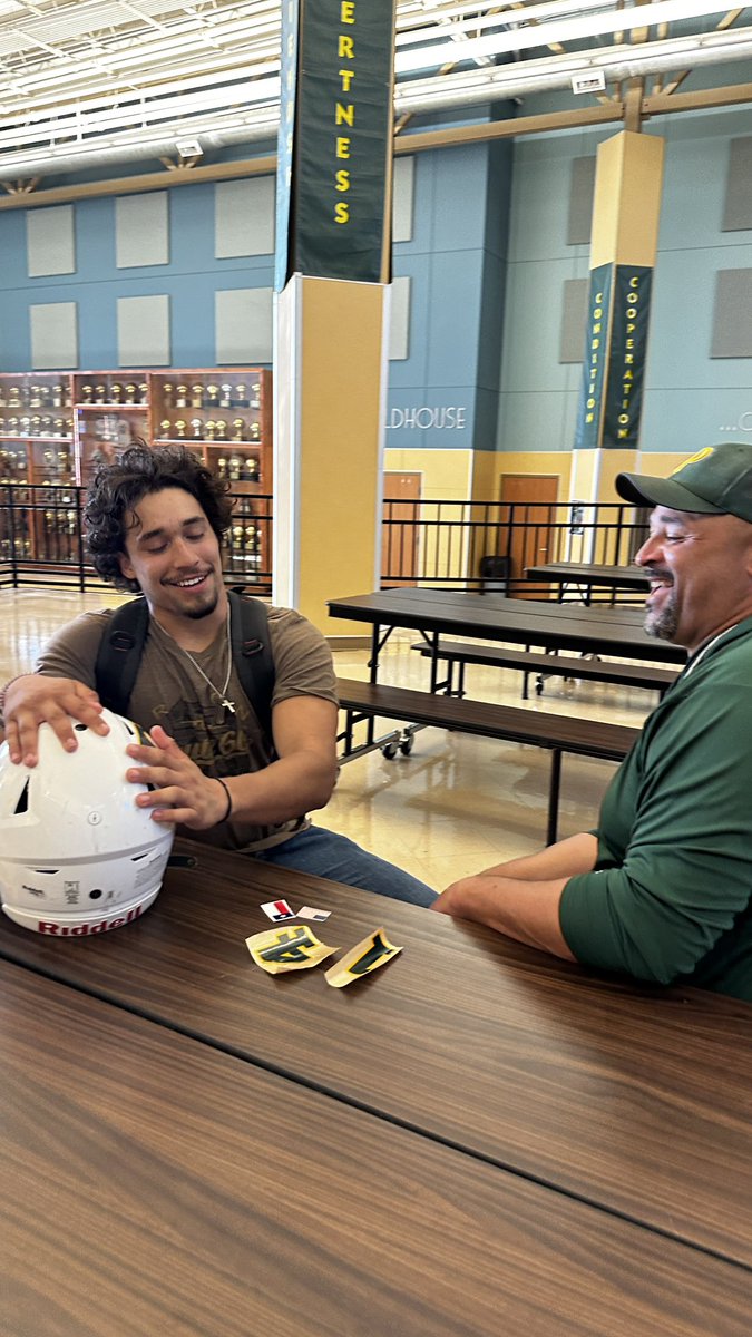 Floyd White tweet media