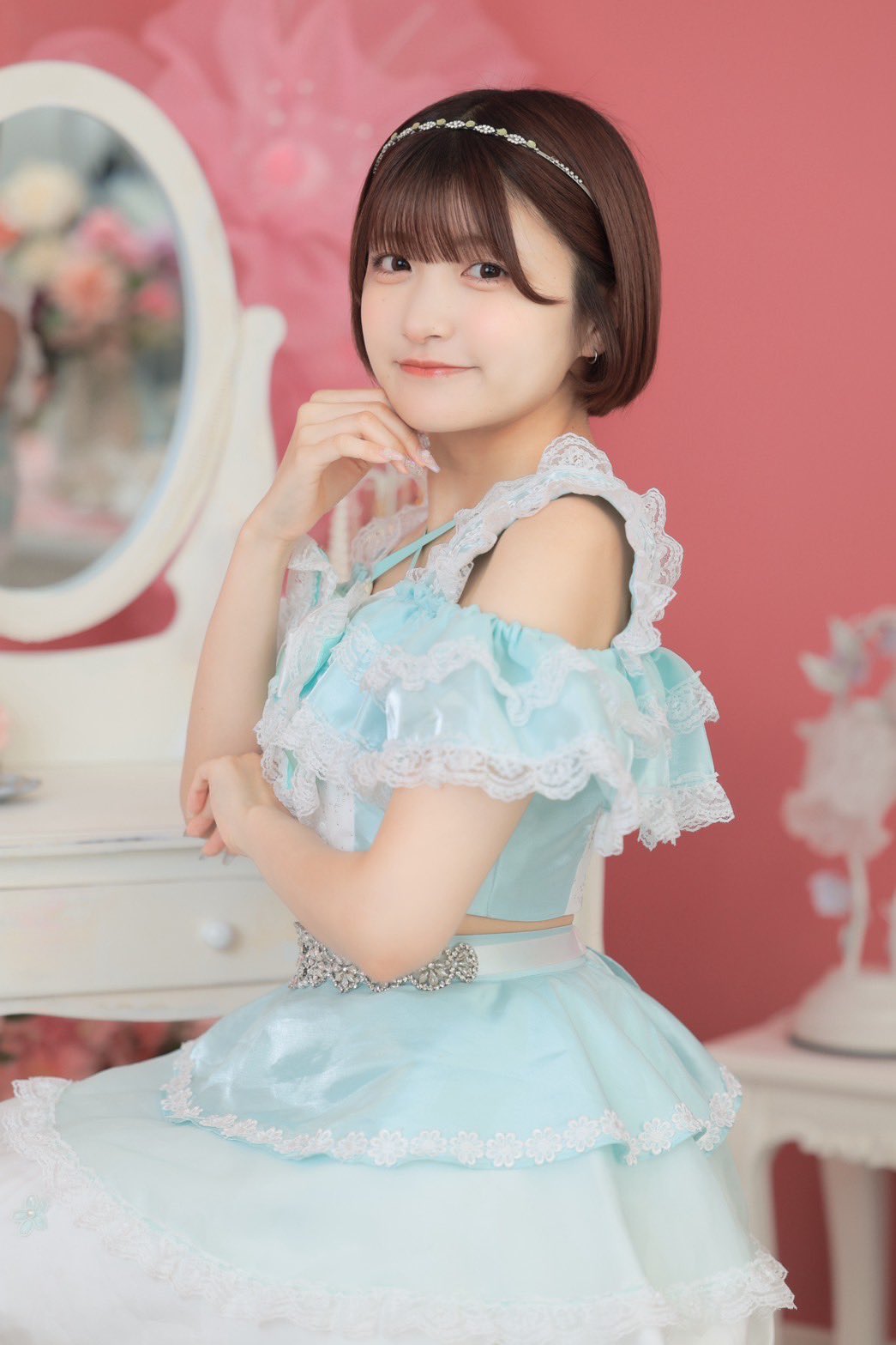 Miyu Shiina Jewel☆Garden-Rose アー写公開✨ 椎名 みゆ(しいな みゆ) ニックネーム みぃみ  『キミの推し、椎名にしーなっ🎶♡ みぃみと最高の思い出作らへん？𐔌՞⁔•͈ ·̫ •͈⁔՞𐦯❤️』 9/14(土)新体制お披露目公演開催！  ☘️https://t.co/bx0QXaYAYQ ...