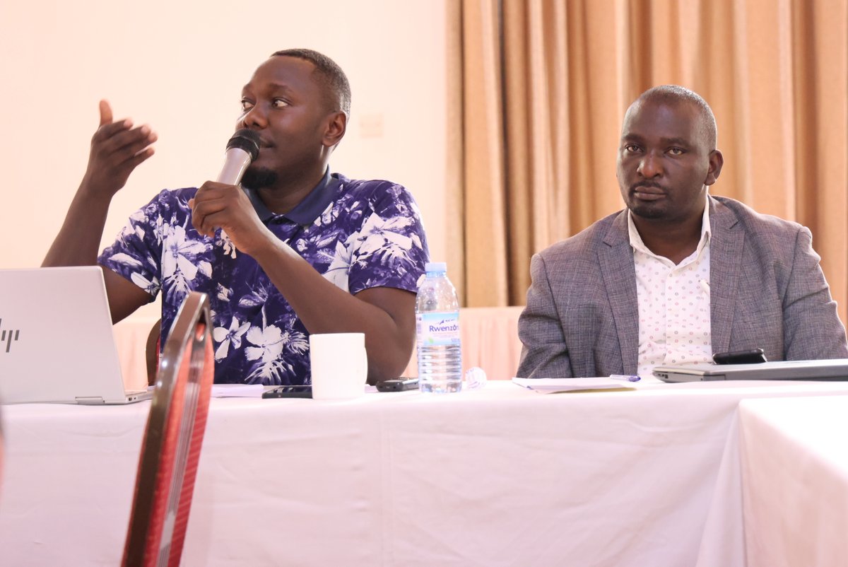 UNGlobalPulseUG's tweet image. Dr. @mmubangizi15, our head of office, is presenting on the power of #GeospatialData. He illustrates how tracking physical locations with satellite imagery reveals urban expansion and informs urban planning, environmental management, and more. 

👉Follow @DataCitiesUg for updates