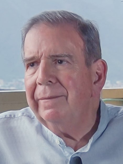 Un diplomático que ofreció su nombre para guardar una tarjeta. Honesto, preparado, pacífico, conciliador…

Pasó de “candidato tapa” a presidente electo. 

Hoy es el cumpleaños de un hombre respetado y querido. 70% de los venezolanos votamos por él.

¡Felicidades, <a href="/EdmundoGU/">Edmundo González</a>! 🎉