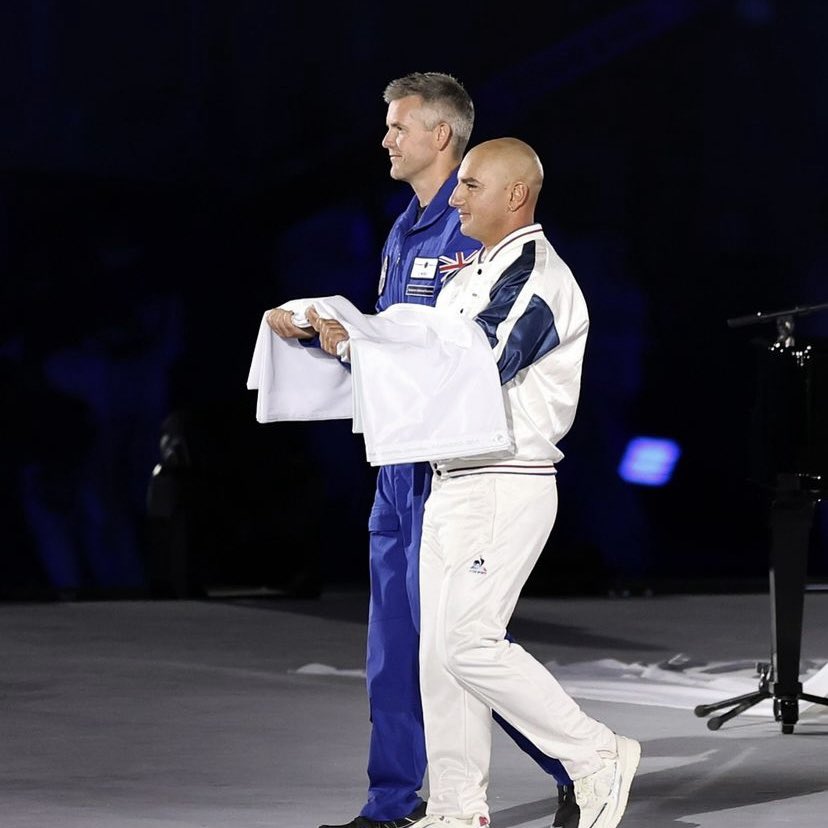 Tim Peake tweet media