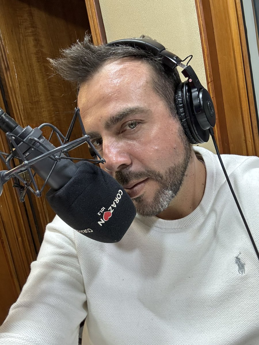 Buenos días! Que sea una tremenda jornada gente! Una actitud positiva ante la adversidad hace mucho! Seguimos adelante con más fuerza que nunca!