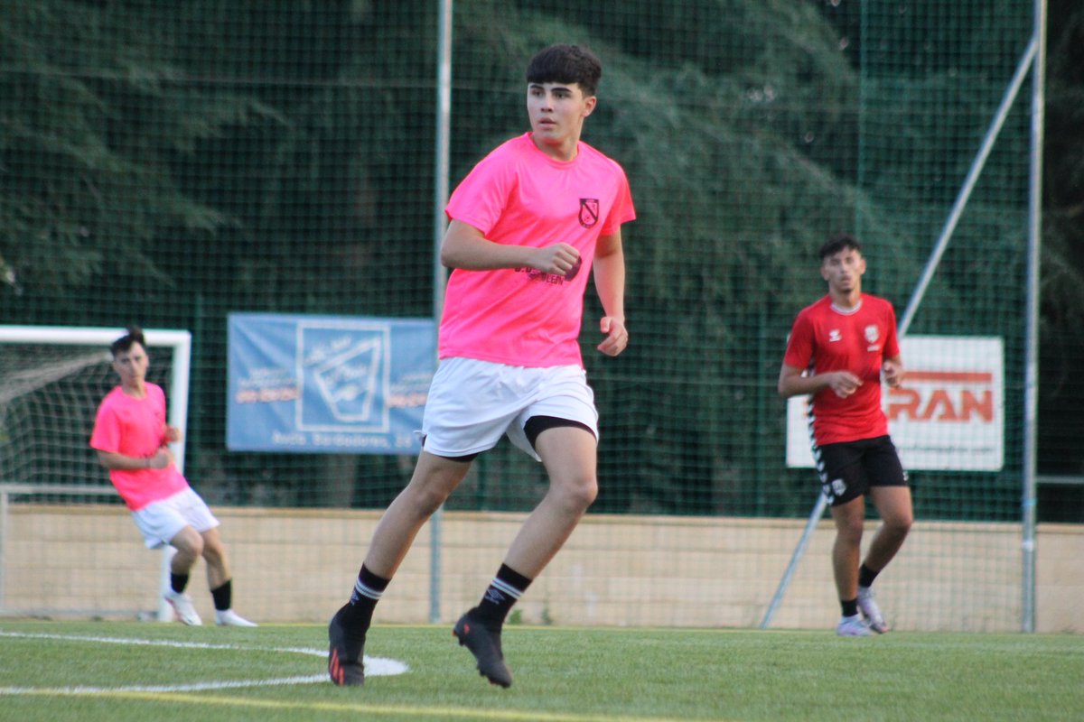 AFICIONADO | Galería fotográfica del segundo amistoso de pretemporada de nuestro Aficionado frente al <a href="/PuenteCastroFC/">Puente Castro FC</a> 

📷 <a href="/andreagperez99/">AGP✌🏼</a> 

¡Suerte en la temporada! ⚽️🖤