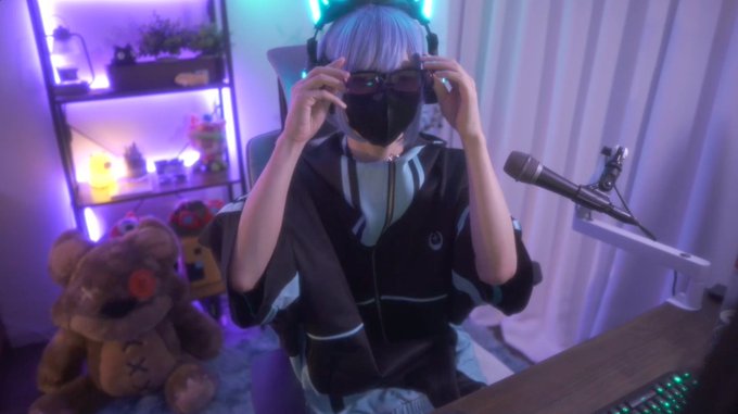 #56 某男性レイヤーのゲーム配信 アーカイブ ▷ https://t.co/JS5iHi652n @YouTubeより https://t.co/gaahdGlAw3