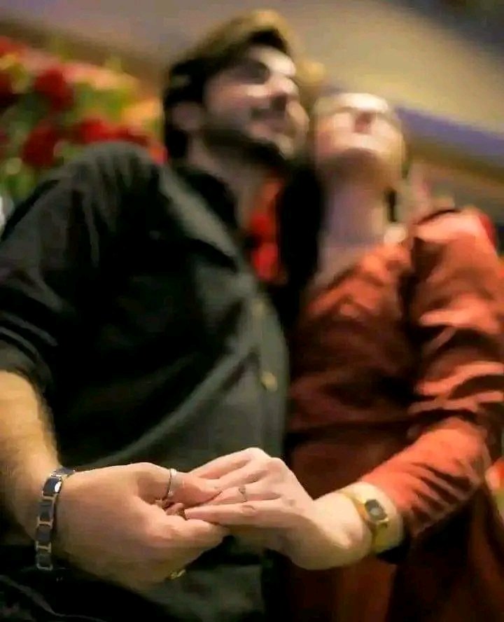 کس طرح کر لوں！کسی اور سے محبت مجھے تم سے زیادہ کوئی اچھا ہی نہیں لگتا.❤
#PTI_Followers