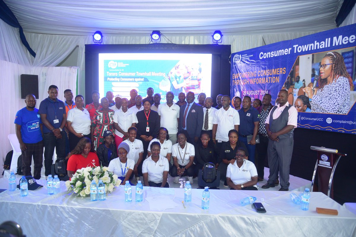 ConsumerUCC's tweet photo. Key communications sector stakeholder photo moment after the Tororo Townhall Meeting.
#RegionalTownhallMeetings
#CommunicationsForAll
@UCC_ED @UgCERT @UCC_Official @mtnug @Airtel_Ug @CONSENTUg @DStvUganda @ZukuUganda @azamtvtz @Utcl_ug @LycamobileUG @NITAUganda1 @cogstudiosug @Rockcityradione @LiquidInTechUG
