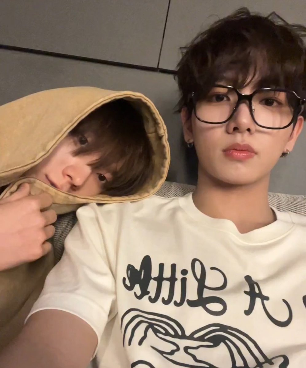 아니 이 룸메 너무 좋음 느좋