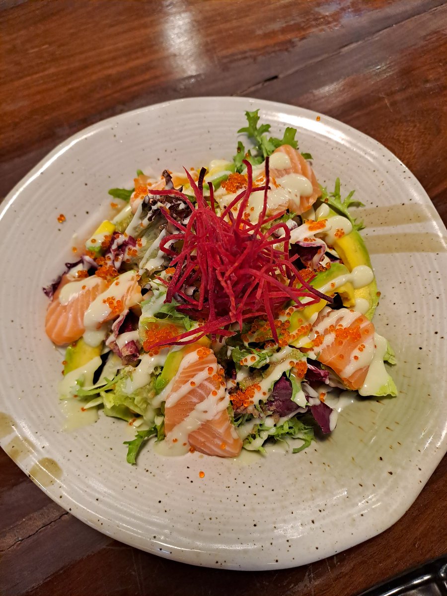 lethuonghd86's tweet photo. #japanesefood #saimonsalad #ramen 
#tasty #healthyfoods #healthyrecipes 
Eat or pass? https://t.co/1QhPUFoWNg