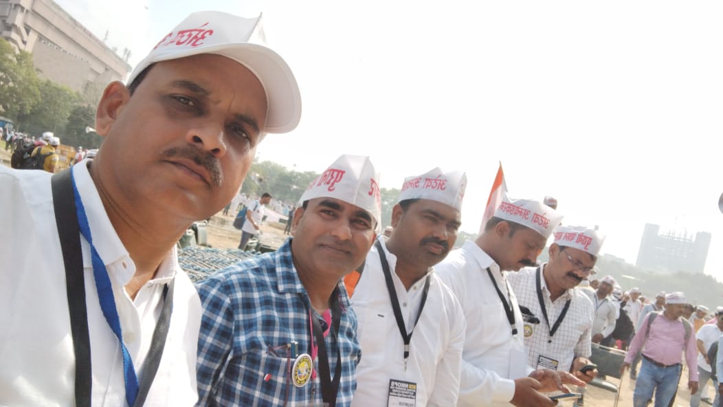 bali_trisharan's tweet photo. न NPS, न UPS हमें चाहिए हूबहू OPS 

#NoNPS_NoUPS_OnlyOPS

@narendramodi  @RahulGandhi @yadavakhilesh 
@sanjayazadsln
@ANI @PTI_News  @bbc @News24 @ravishndtv  @Aamitabh2   @vijaykbandhu @sthitaprajna_G https://t.co/wKvQSzf6XU