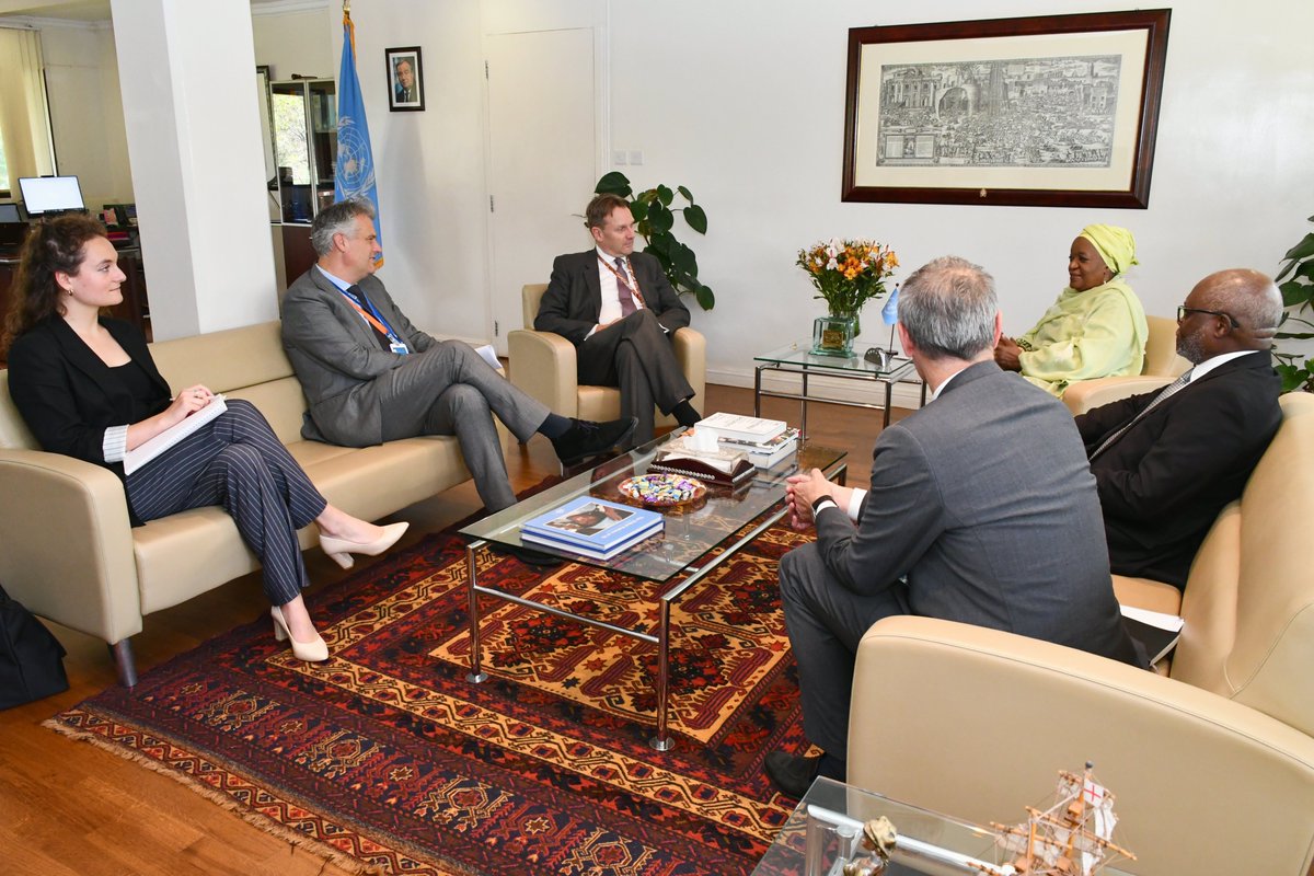 Office of the Director-General, UNON (@odg_unon) on Twitter photo H.E. Mr. Henk Jan Baker,<a href="/HenkJanBakker3/">Henk Jan Bakker</a>, presents his credentials as Permanent Representative of the Kingdom of Netherlands to the United Nations Offices in Nairobi. H.E. Mr. Henk Jan Baker,<a href="/HenkJanBakker3/">Henk Jan Bakker</a>, presents his credentials as Permanent Representative of the Kingdom of Netherlands to the United Nations Offices in Nairobi.