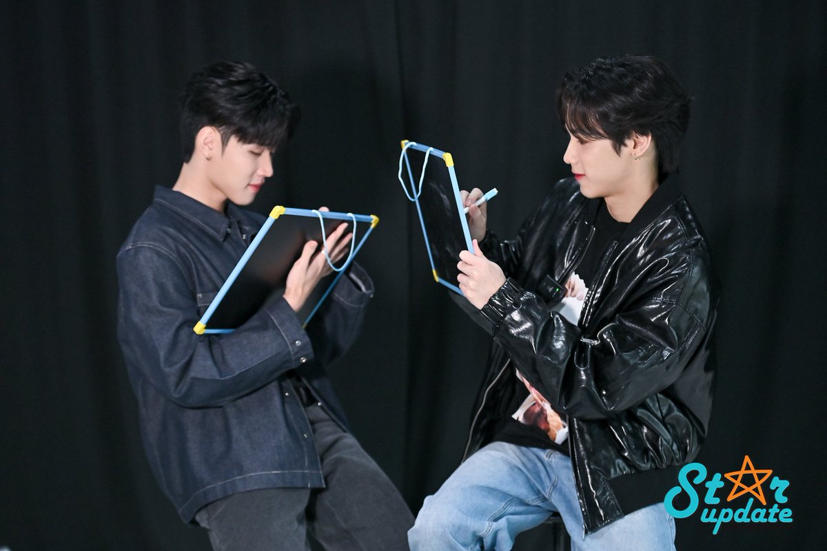 ryuptb_archive's tweet image. star update posted some pictures of ryu and java while doing a Q&A!
#ryuptb #javabh #RyuJava