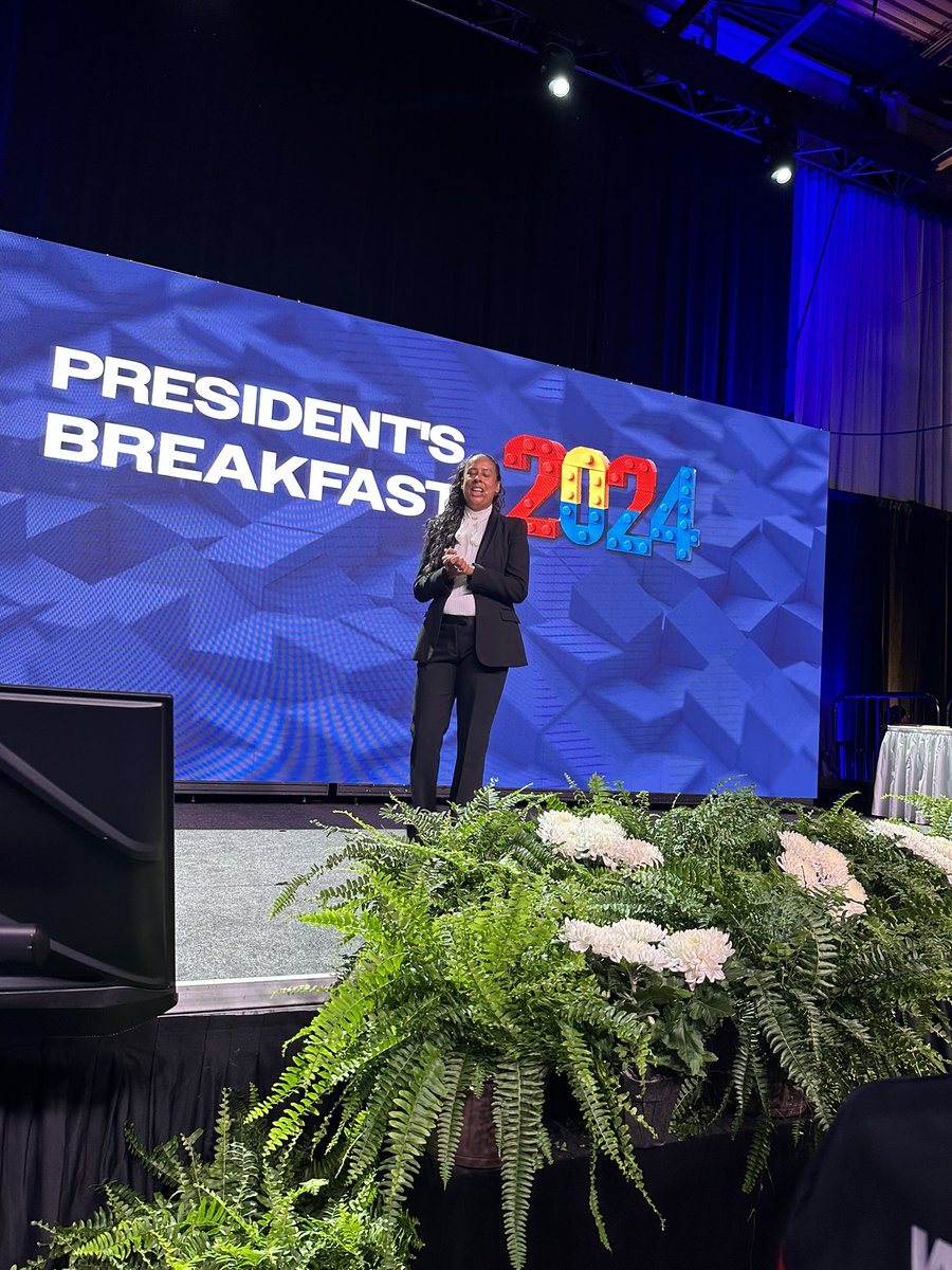 Presidents breakfast!! Great job Yasmin #humbertogether