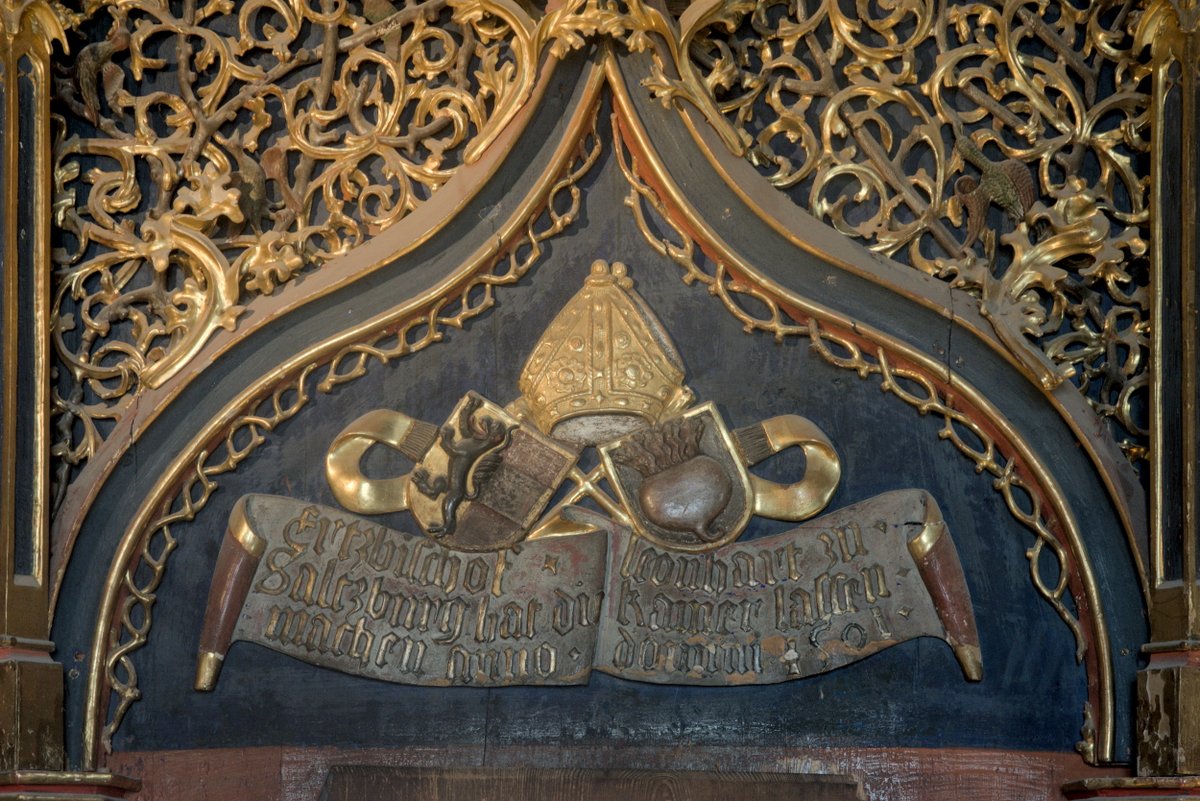 Percorrimos centos de km por estrada de montaña para ver lagoas, unha cova de xeo, Salzsburgo e outras vilas e aldeas.
O escudo de armas do arcebispo de Salzsburgo ten un nabo como emblema.
deviaxe.es/2024/08/salzbu…