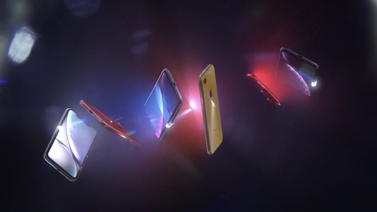 iPhone intros over the past years ✨

A thread 🧵👇🏻