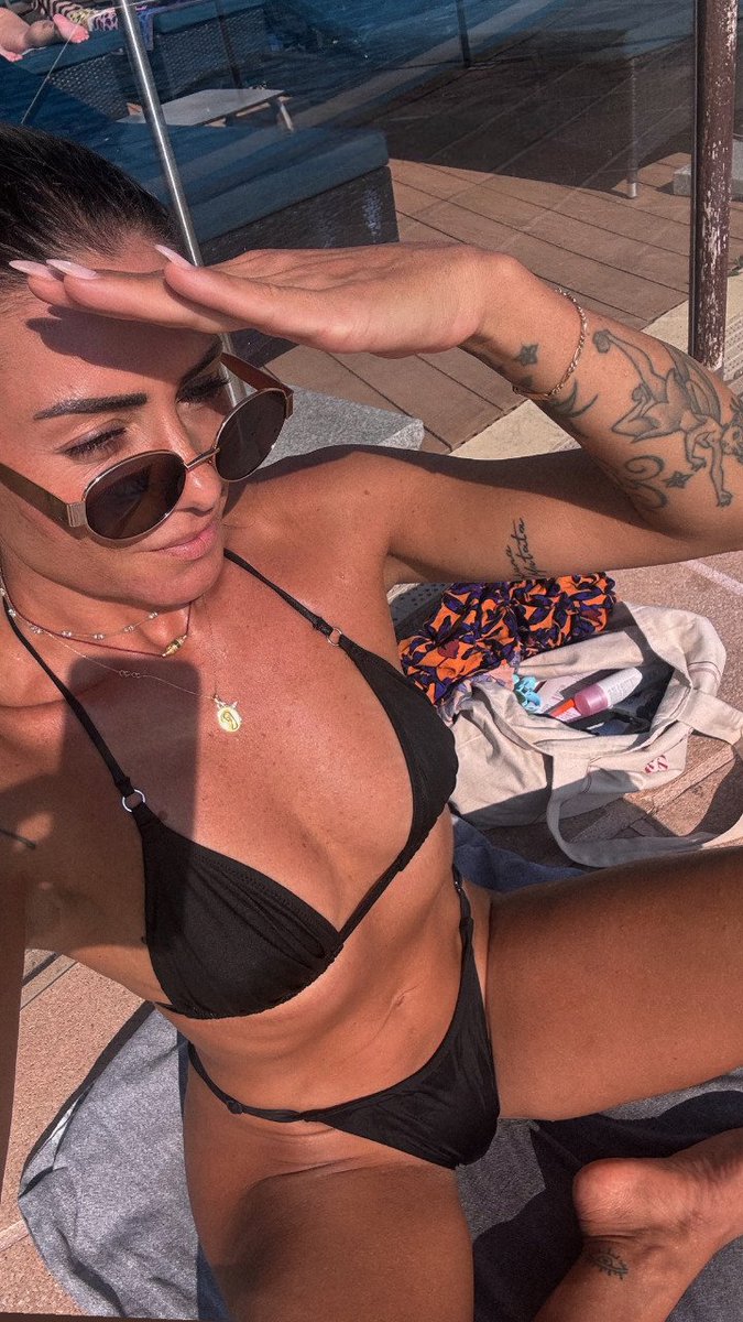 CelebritesNet's tweet photo. La sublime Maeva Carter #MaevaCarter 💓🔥☀️ https://t.co/7uqawKcTAs