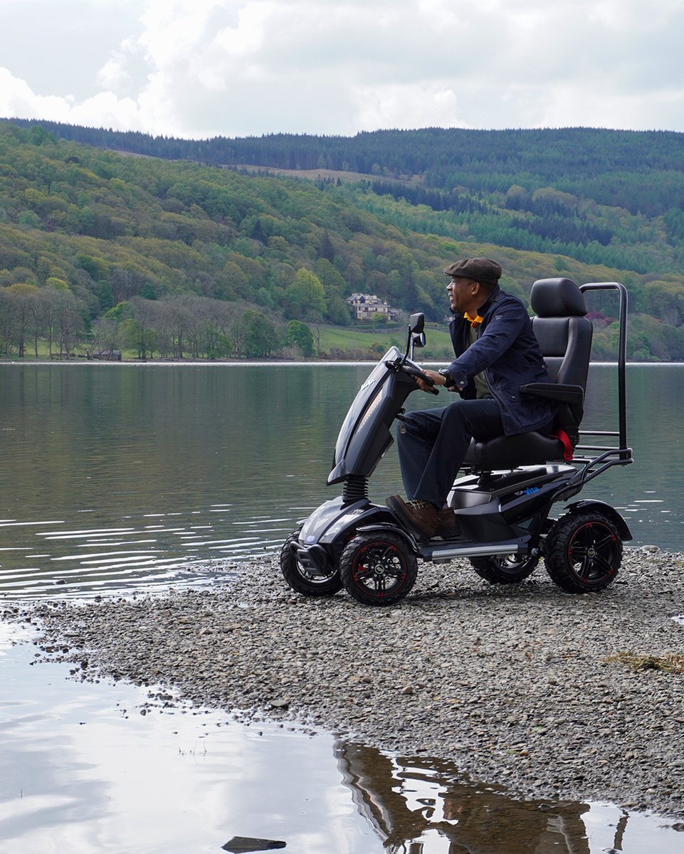 Deep-tread tyres, all-round suspension and sturdy carrying frame keeps you moving, regardless of terrain. ⛰️

Discover Vita X on our website - available on Motability or with our flexible finance plan.