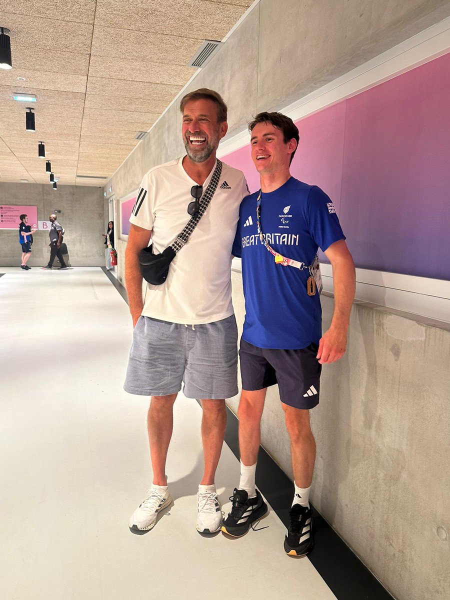 ParalympicsGB's tweet image. Having a normal one.

Jürgen Klopp was cheering on Dan Bethell and Rachel Choong this morning at the badminton. 

#ParalympicsGB #Paris2024 #YNWA