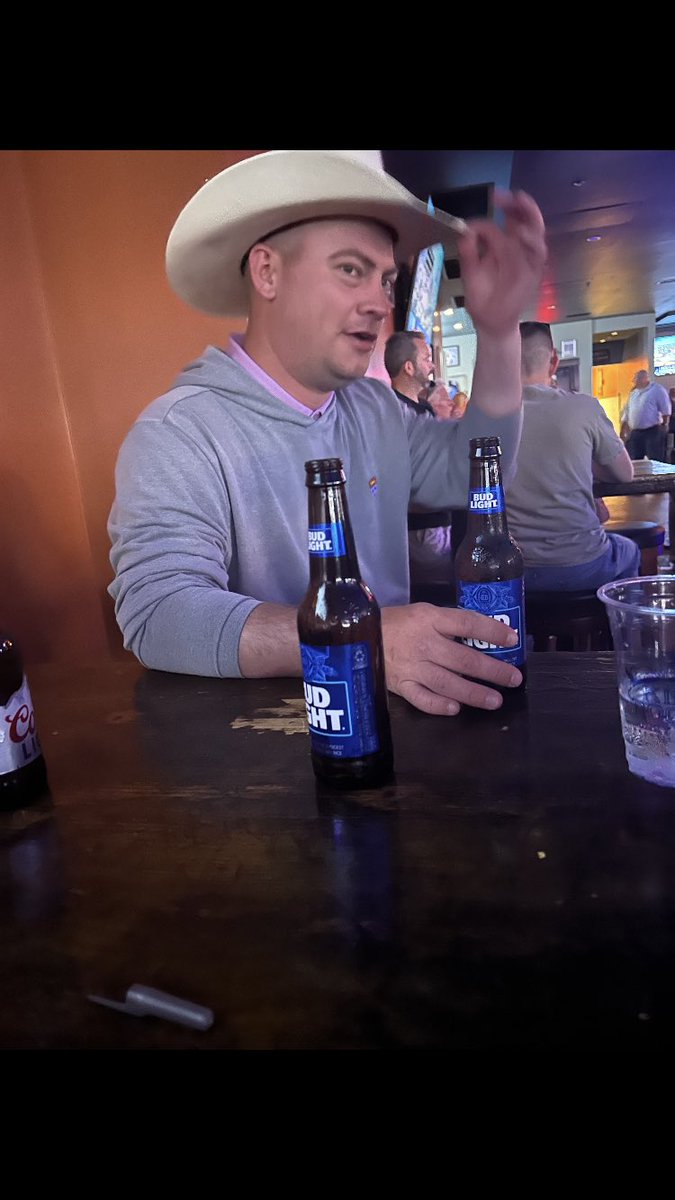 FingerClassic tweet media