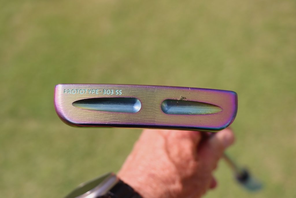 GolfWRX's tweet image. How about @PaigeSpiranac’s @swaggolfco putter 👀
