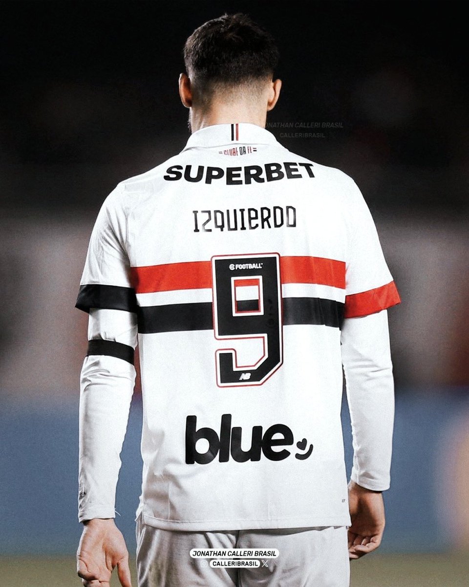 Joaquinlares_'s tweet image. ➤ Apenas cayó rezaron por el
➤ Fueron varias veces al hospital
➤ Al otro partido salieron con una camiseta que decía "Fuerza Izquierdo"
➤ Los recibieron de Azul, Blanco y Rojo
➤ Ayer todos eran "Izquierdo"
➤ Y hoy van a despedir a Juan

GRACIAS ETERNAS @SaoPauloFC ❤️‍🩹