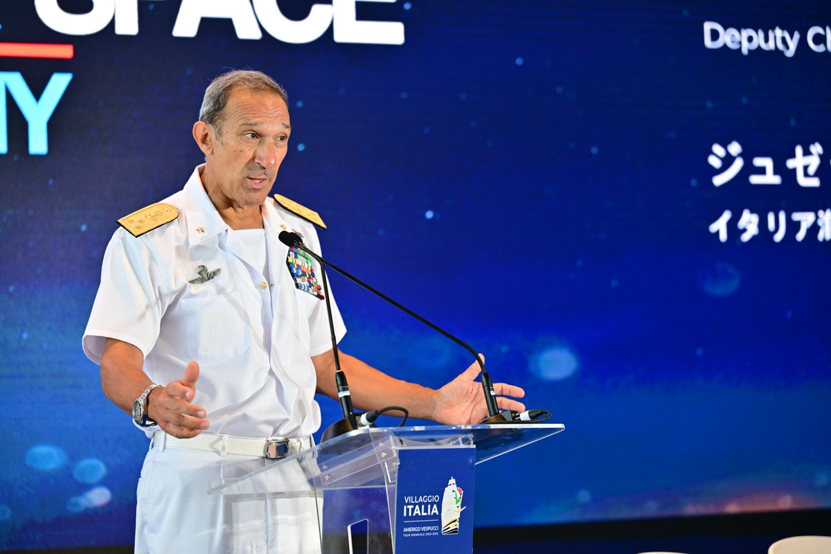 ItalianNavy's tweet photo. In Paesi con una forte connotazione marittima come Italia e Giappone il cui benessere, prosperità e sicurezza sono strettamente legati al mare, uno degli aspetti più importanti da indagare è l'ambiente sottomarino, in una prospettiva economica, legale e ambientale. Così il #SCSMM https://t.co/X8AamhHqML