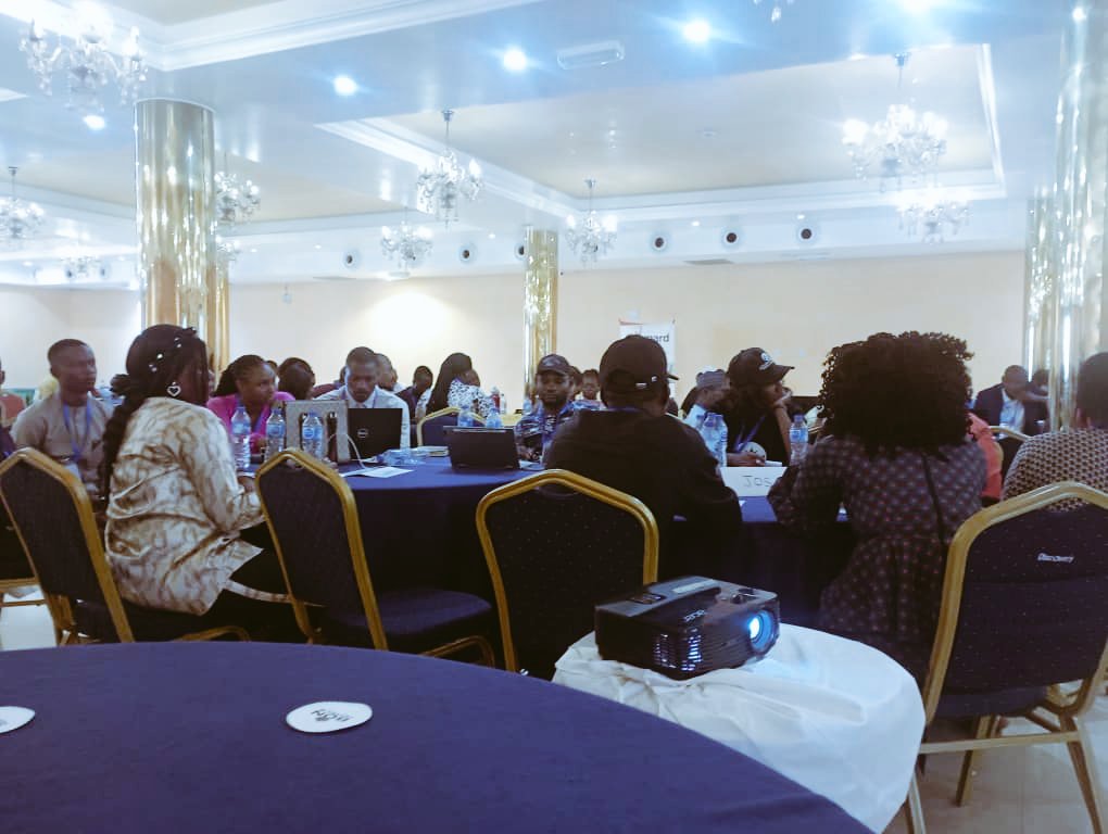 paulatsu2323's tweet photo. #Happening in Nigeria: Three-day #WestAfrica youth convening: Empowering Youth in climate Policy and Action for Green Job Creation in Food Systems.
#YPARD #FARA #JobsCreation #AGRA #WestAfrica #KM4AgD @CORAFNews @YouthNREGGh https://t.co/JZLhuISE2Q