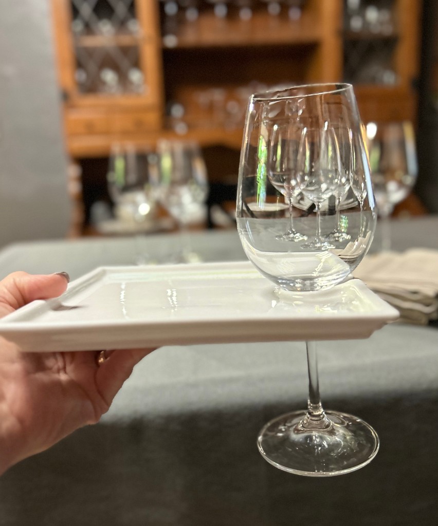 redvanillahome's tweet image. 🍷🧀 Elevate your entertaining game with Red Vanilla's Vanilla Trends Wine &amp;amp; Cheese Plate!

Make your next event effortlessly elegant. l8r.it/VGRf

#RedVanilla #EntertainingEssentials #WineAndCheese #SocialGathering #HostInStyle