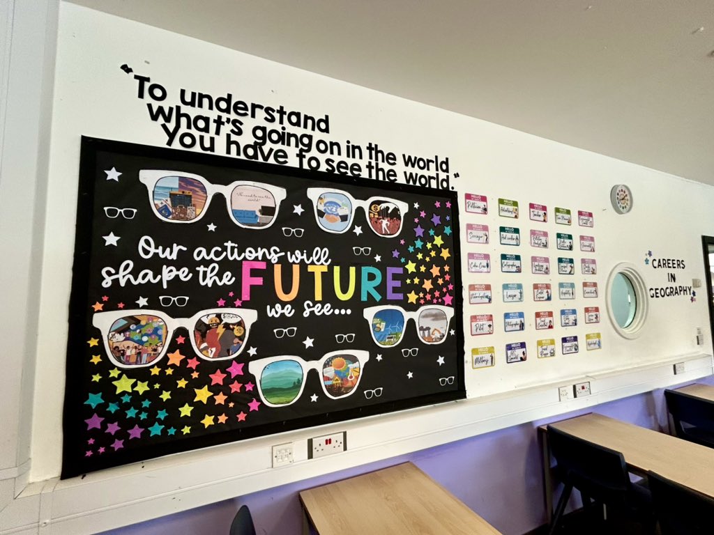 L A U R A 🌍 tweet media