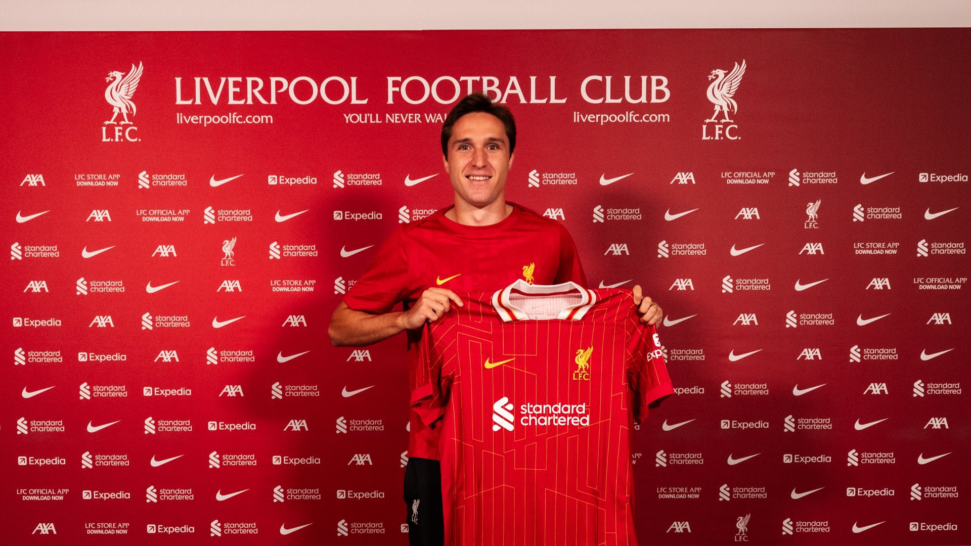 Tin chuyển nhượng tối 29/8: Man Utd xác nhận chiêu mộ Osimhen; Ten Hag bị sa thải sau trận Liverpool
