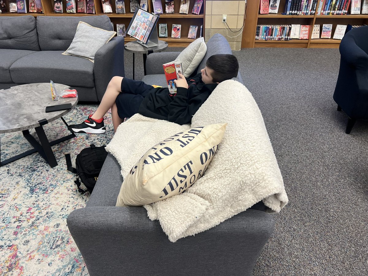 Wernekea's tweet photo. Love seeing the library activity before school in the mornings! ☀️📚 ✏️ https://t.co/THvrLGvOGV
