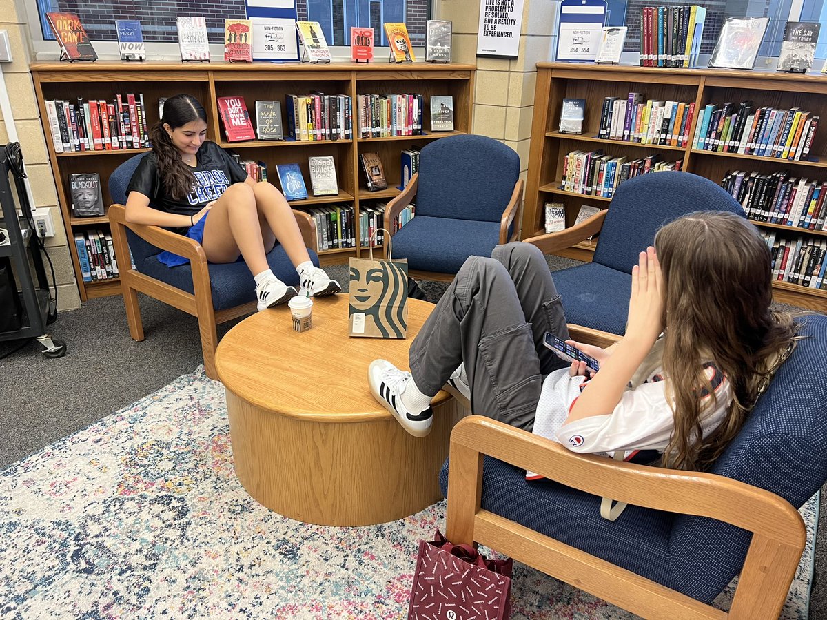 Wernekea's tweet photo. Love seeing the library activity before school in the mornings! ☀️📚 ✏️ https://t.co/THvrLGvOGV