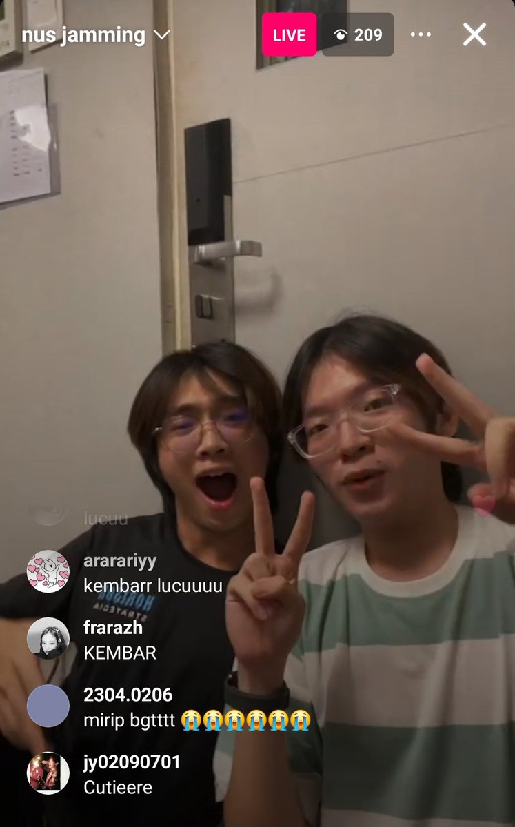 inchpov's tweet photo. Axel KW dan Axel Ori

Kak Iman, rekrut Axel KW jadi cast COC next season wkwk.

#AXELOTS #askIU @imanusman https://t.co/fhn4PHcLms