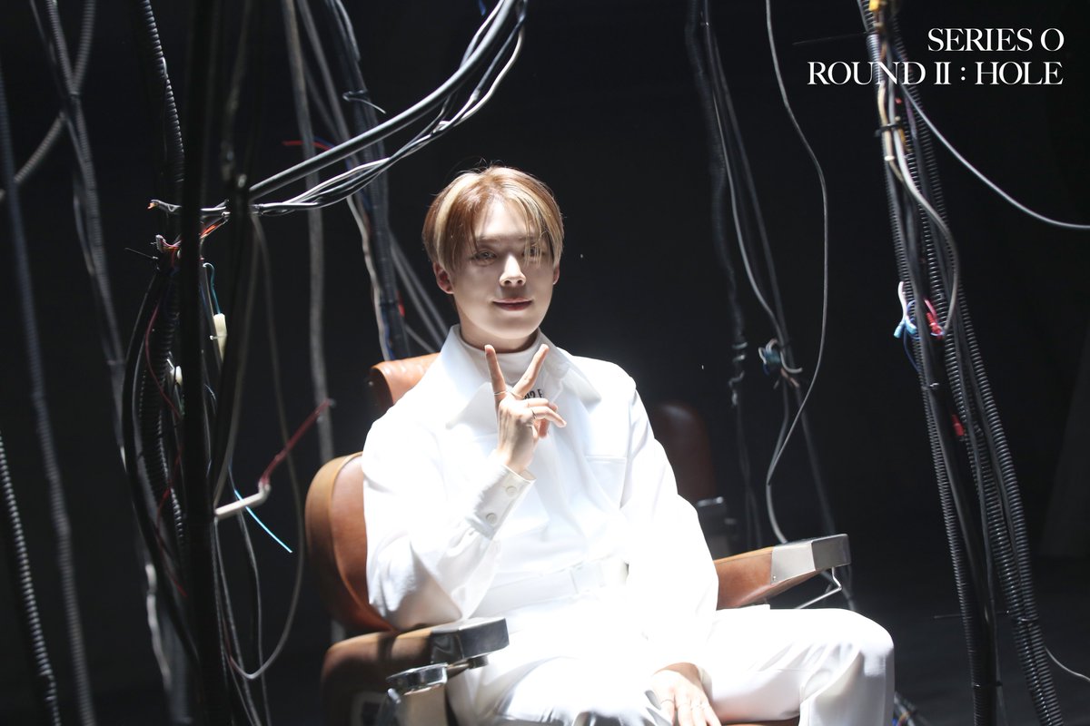 veri_daily's tweet photo. 🍠 #연호 #YEONHO #ヨンホ
.
.
#베리베리 #VERIVERY #VRVR
#SERIES_O #ROUND2HOLE
#TRIGGER #ベリベリ https://t.co/V6elOTUocQ